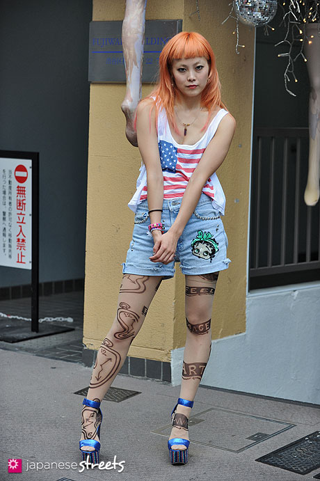 120904-5304 - Japanese street fashion in Harajuku, Tokyo